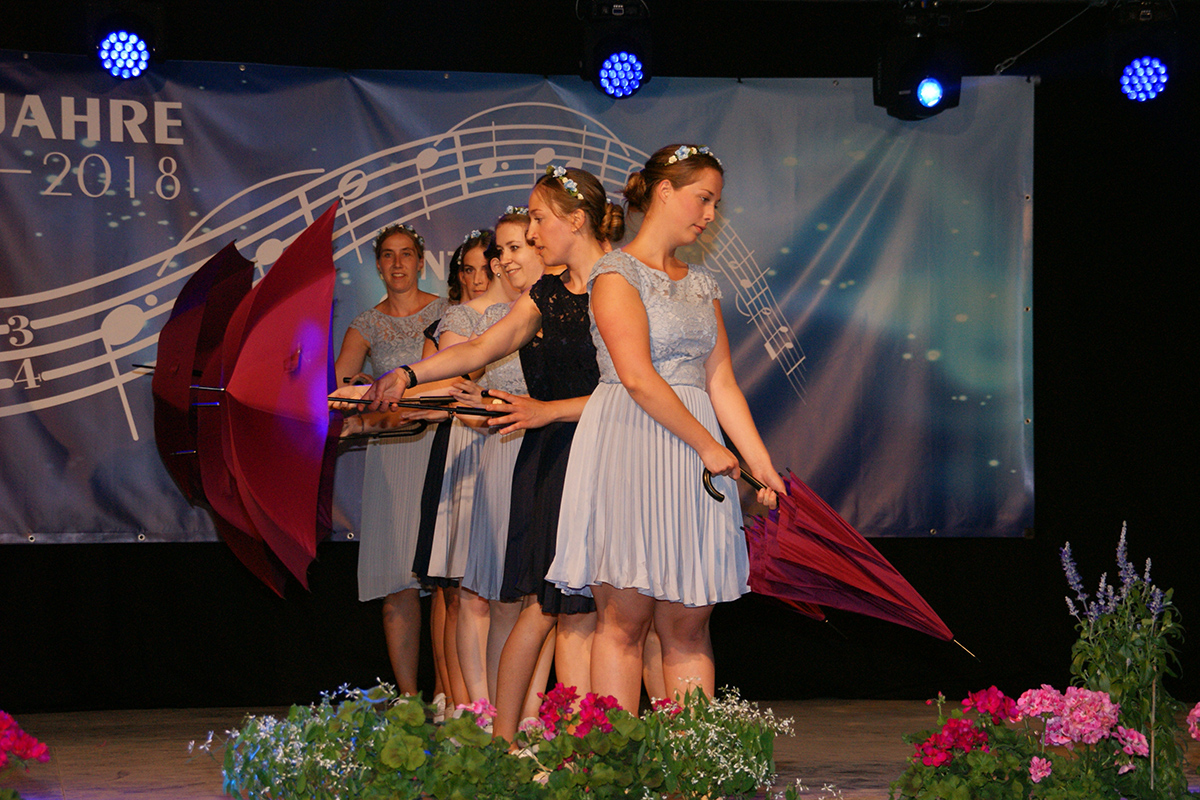 2018-06-09 Festdamen_05