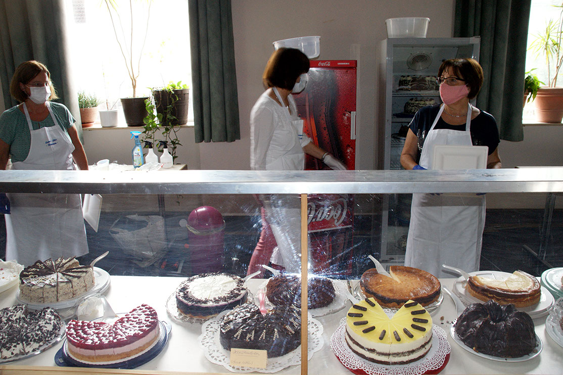 2020-08 Kuchenbuffet Coronazeit '03