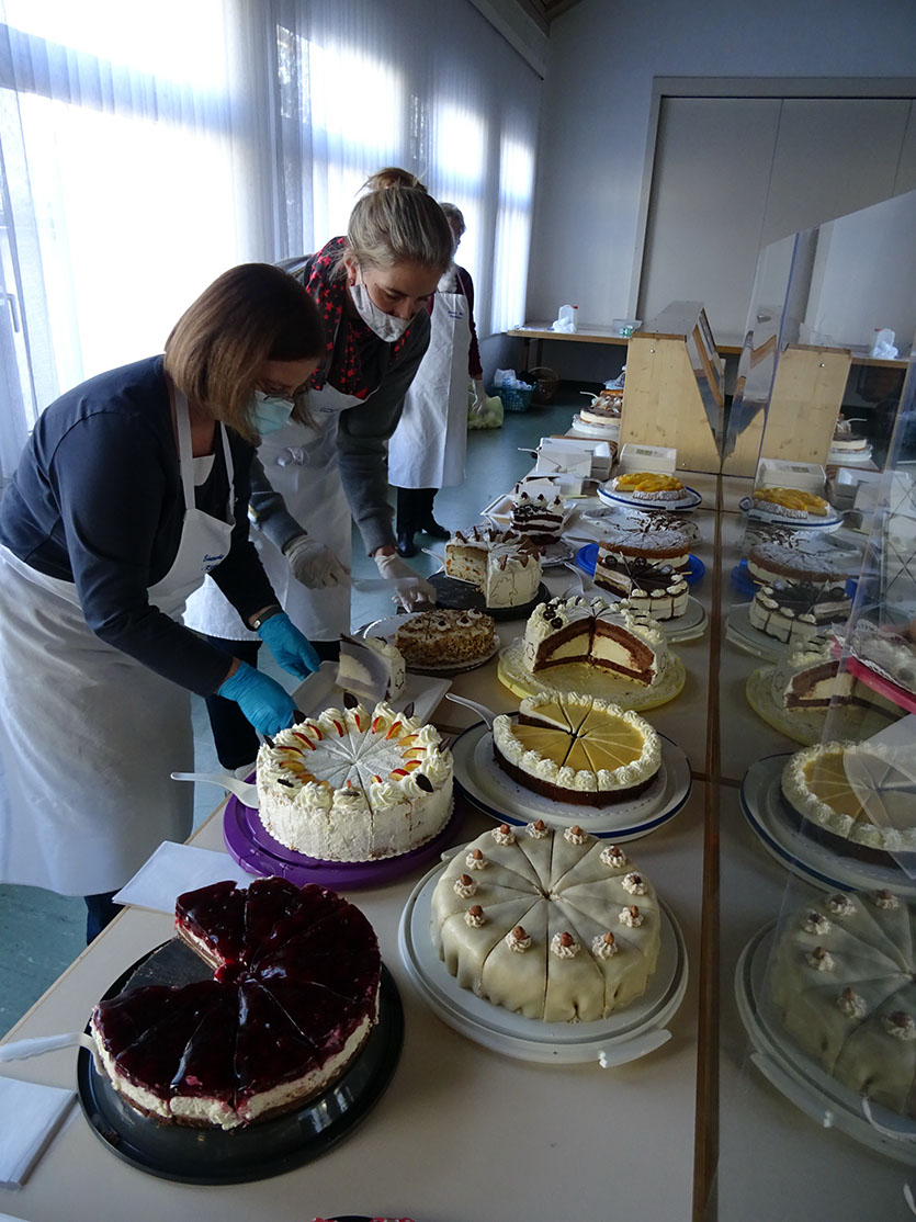 2020-11-29 Kuchenbuffet_Erster Advent 08